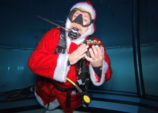 Weihnachtstauchgang im Tauchturm